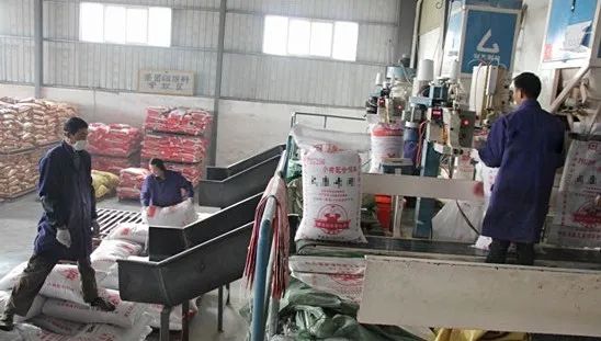 飼料廠車間腥臭味擾民，就用Dejing的凈飼料廠專用除臭劑.jpg