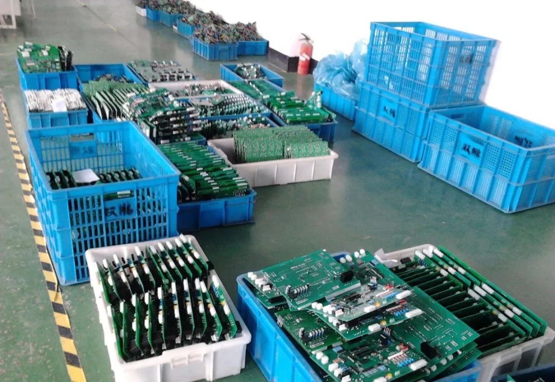 電子工業(yè)廢氣VOCs污染如何治理？的凈-異味控制劑還原綠色健康呼吸！.jpg